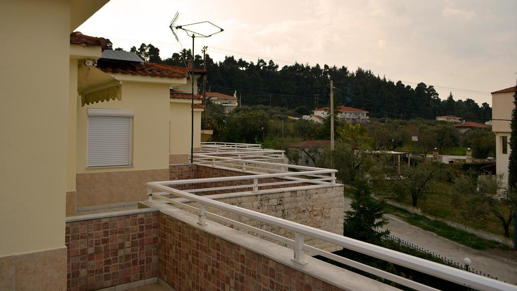 Apartments Monika Kriopigi Eksteriør billede
