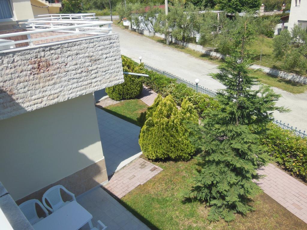 Apartments Monika Kriopigi Eksteriør billede